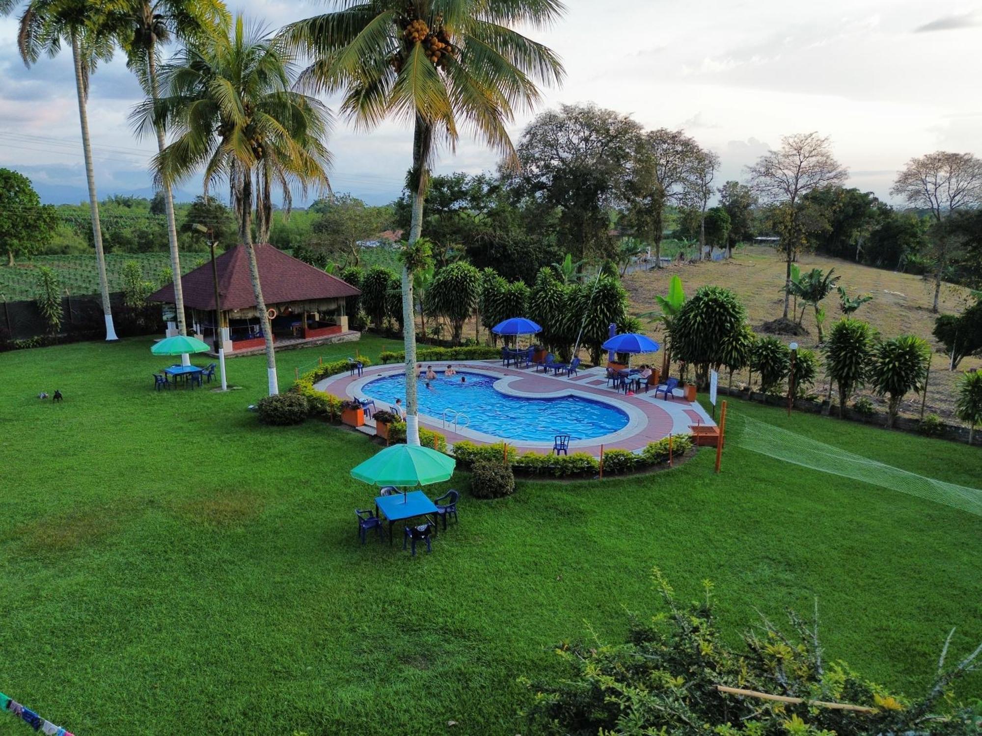 Cocos Hotel