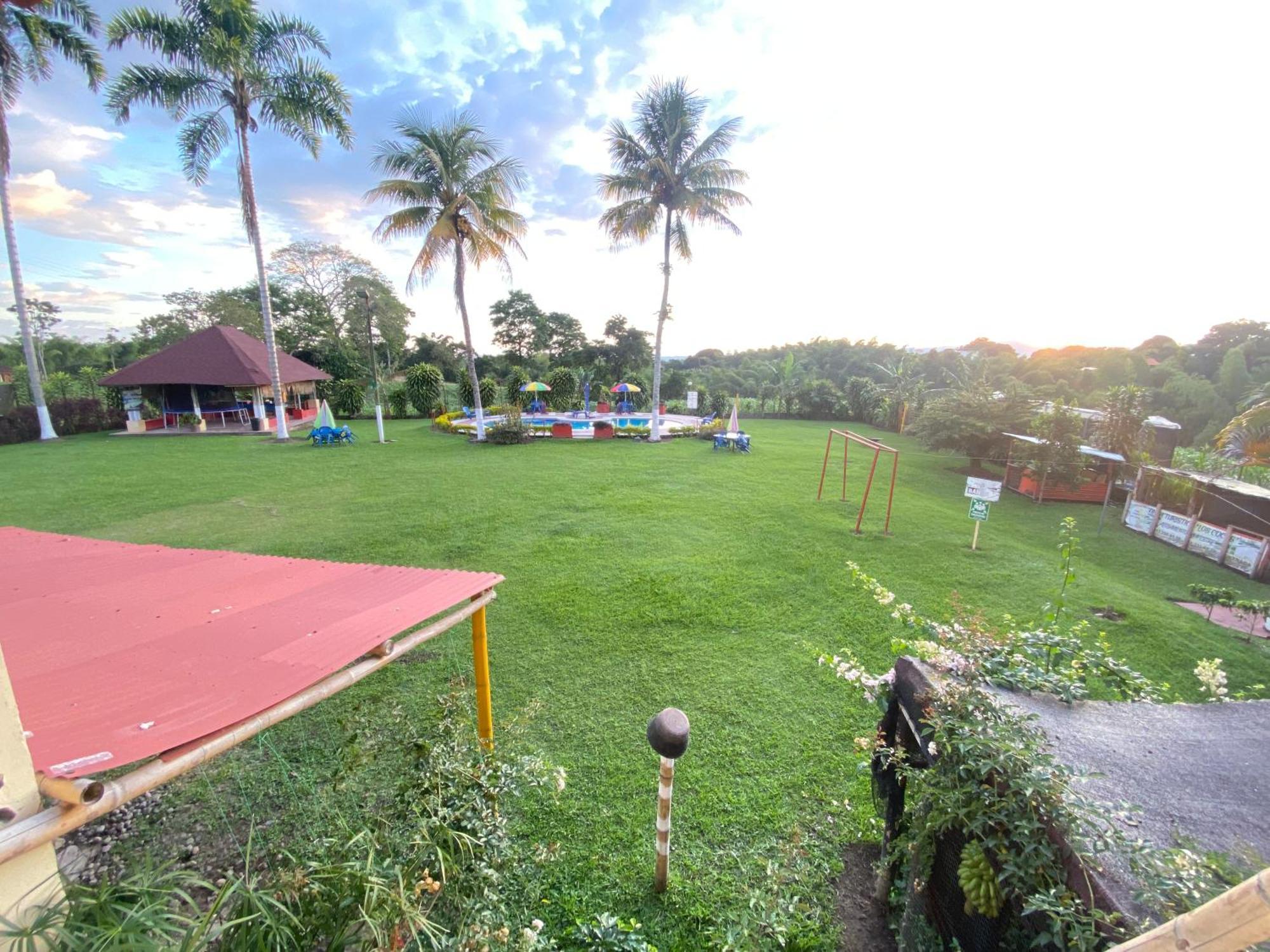 Cocos Hotel 5*
